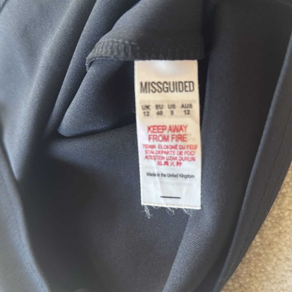 EUC Missguided Bardot Off-Shoulder Dress - Picture 7 of 9